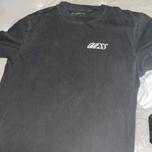 Black guess large t shirt